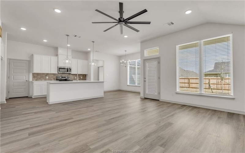 3577 Pointe du Hoc Loop, Bryan, TX 77808, 3 Bedrooms Bedrooms, ,2 BathroomsBathrooms,Residential,For Sale,3577 Pointe du Hoc Loop,0,26002570