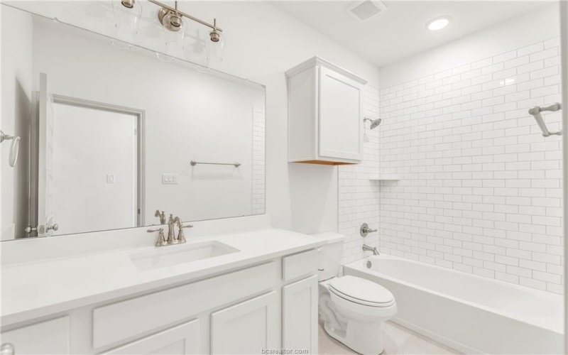 3577 Pointe du Hoc Loop, Bryan, TX 77808, 3 Bedrooms Bedrooms, ,2 BathroomsBathrooms,Residential,For Sale,3577 Pointe du Hoc Loop,0,26002570