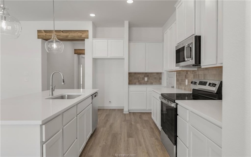 3577 Pointe du Hoc Loop, Bryan, TX 77808, 3 Bedrooms Bedrooms, ,2 BathroomsBathrooms,Residential,For Sale,3577 Pointe du Hoc Loop,0,26002570