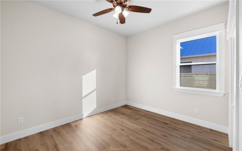 610 E Englewood Street, Franklin, TX 77856, 3 Bedrooms Bedrooms, ,2 BathroomsBathrooms,Residential,For Sale,610 E Englewood Street,0,26002573