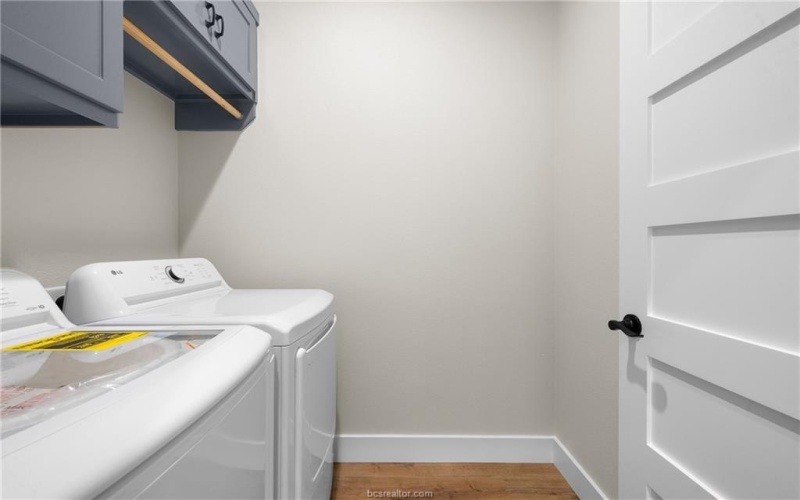 610 E Englewood Street, Franklin, TX 77856, 3 Bedrooms Bedrooms, ,2 BathroomsBathrooms,Residential,For Sale,610 E Englewood Street,0,26002573