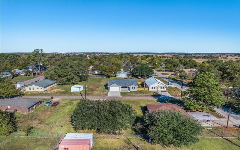 610 E Englewood Street, Franklin, TX 77856, 3 Bedrooms Bedrooms, ,2 BathroomsBathrooms,Residential,For Sale,610 E Englewood Street,0,26002573