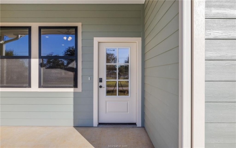 610 E Englewood Street, Franklin, TX 77856, 3 Bedrooms Bedrooms, ,2 BathroomsBathrooms,Residential,For Sale,610 E Englewood Street,0,26002573