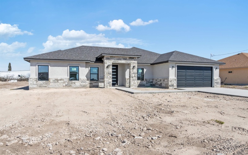 156 Kenwood, Del Rio, TX 78840, 4 Bedrooms Bedrooms, ,2 BathroomsBathrooms,Residential,For Sale,156 Kenwood,0,208236