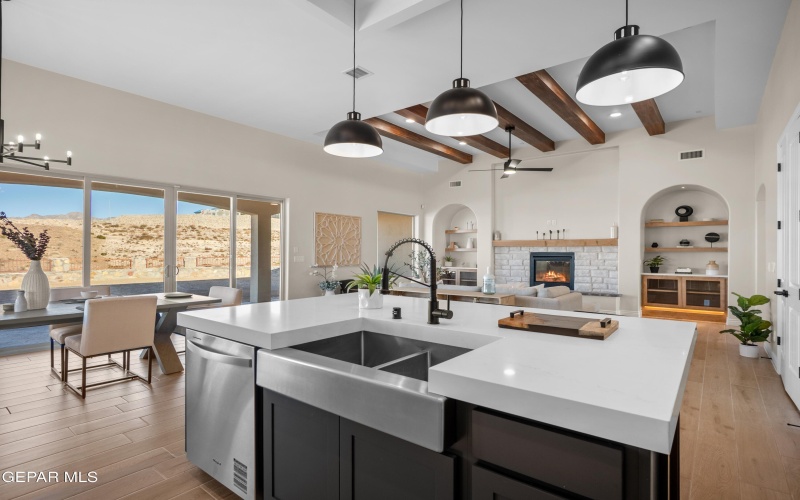 1910 Concho Court, El Paso, TX 79911, 4 Habitaciones Habitaciones , ,3 BañosBaños,Residential,En Venta,1910 Concho Court,0,939200