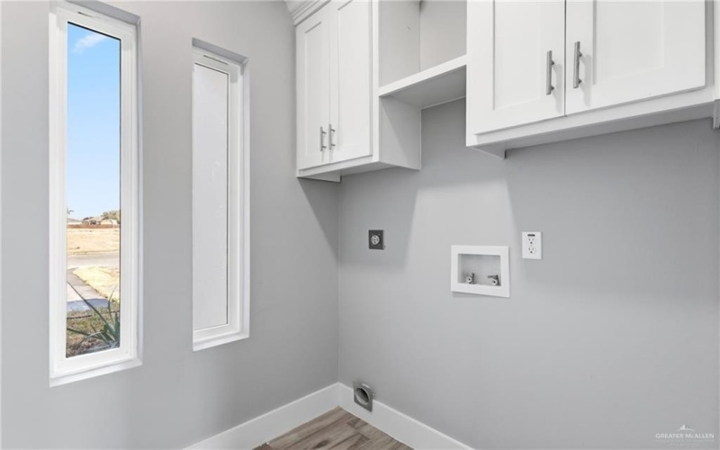 415 Serg Loop, Alamo, TX 78516, 3 Bedrooms Bedrooms, ,2 BathroomsBathrooms,Residential,For Sale,415 Serg Loop,0,496989