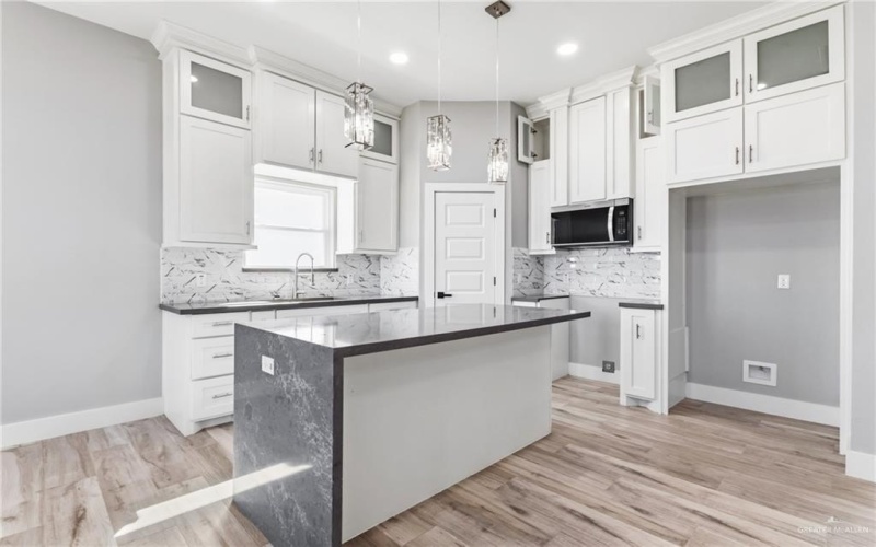 415 Serg Loop, Alamo, TX 78516, 3 Bedrooms Bedrooms, ,2 BathroomsBathrooms,Residential,For Sale,415 Serg Loop,0,496989