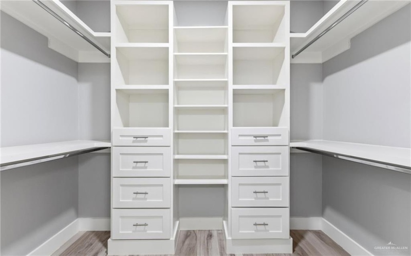 415 Serg Loop, Alamo, TX 78516, 3 Bedrooms Bedrooms, ,2 BathroomsBathrooms,Residential,For Sale,415 Serg Loop,0,496989