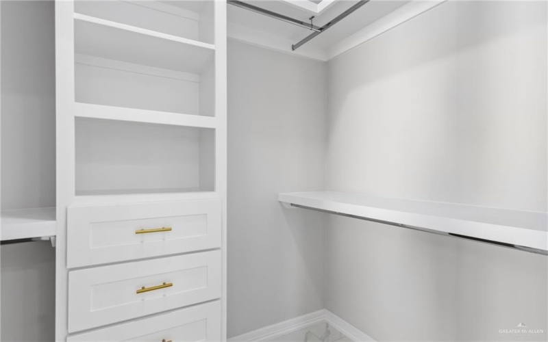 421 Serg Loop, Alamo, TX 78516, 3 Bedrooms Bedrooms, ,2 BathroomsBathrooms,Residential,For Sale,421 Serg Loop,0,496993