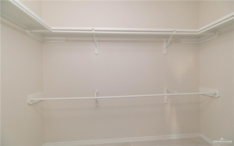 3216 E Alexa Street, Edinburg, TX 78542, 3 Bedrooms Bedrooms, ,2 BathroomsBathrooms,Residential,For Sale,3216 E Alexa Street,0,497134