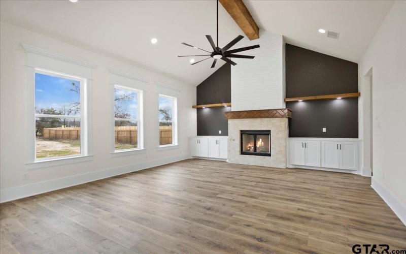 19395 Ridge Point Cir, Lindale, TX 75771, 4 Bedrooms Bedrooms, ,2 BathroomsBathrooms,Residential,For Sale,19395 Ridge Point Cir,0,26002928