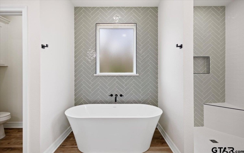 19395 Ridge Point Cir, Lindale, TX 75771, 4 Bedrooms Bedrooms, ,2 BathroomsBathrooms,Residential,For Sale,19395 Ridge Point Cir,0,26002928