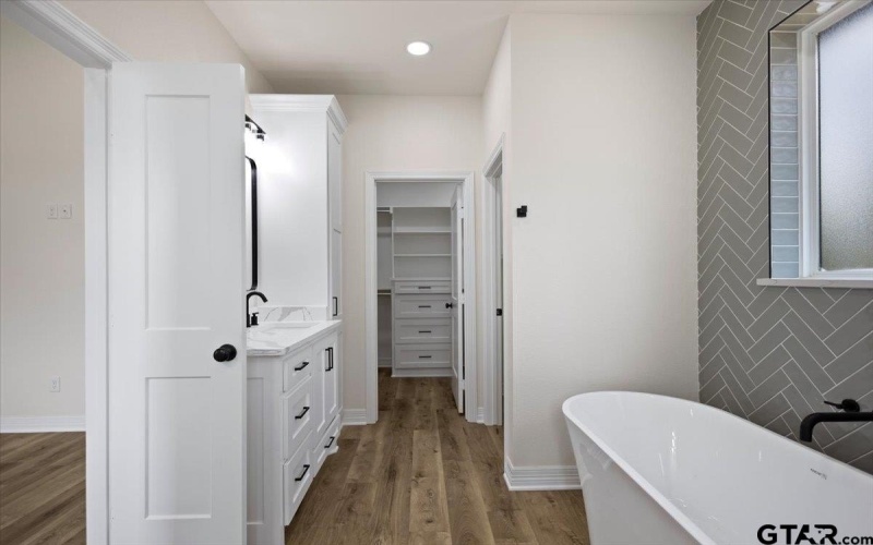 19395 Ridge Point Cir, Lindale, TX 75771, 4 Bedrooms Bedrooms, ,2 BathroomsBathrooms,Residential,For Sale,19395 Ridge Point Cir,0,26002928