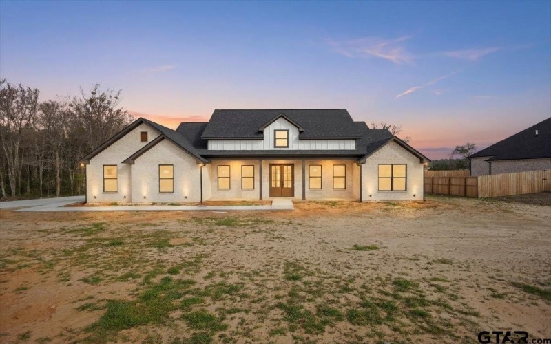 19395 Ridge Point Cir, Lindale, TX 75771, 4 Bedrooms Bedrooms, ,2 BathroomsBathrooms,Residential,For Sale,19395 Ridge Point Cir,0,26002928