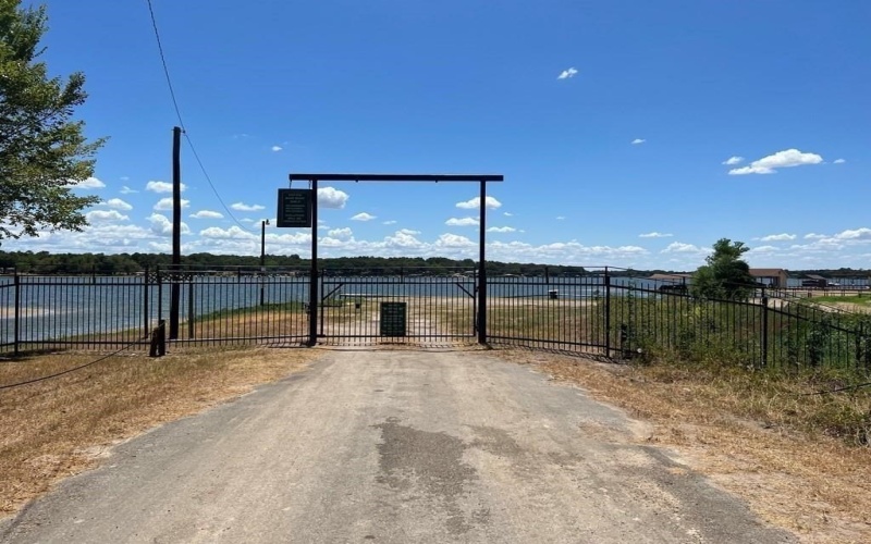 7137 Cayuga Dr, Mabank, TX 75156, 3 Bedrooms Bedrooms, ,2 BathroomsBathrooms,Residential,For Sale,7137 Cayuga Dr,0,112423