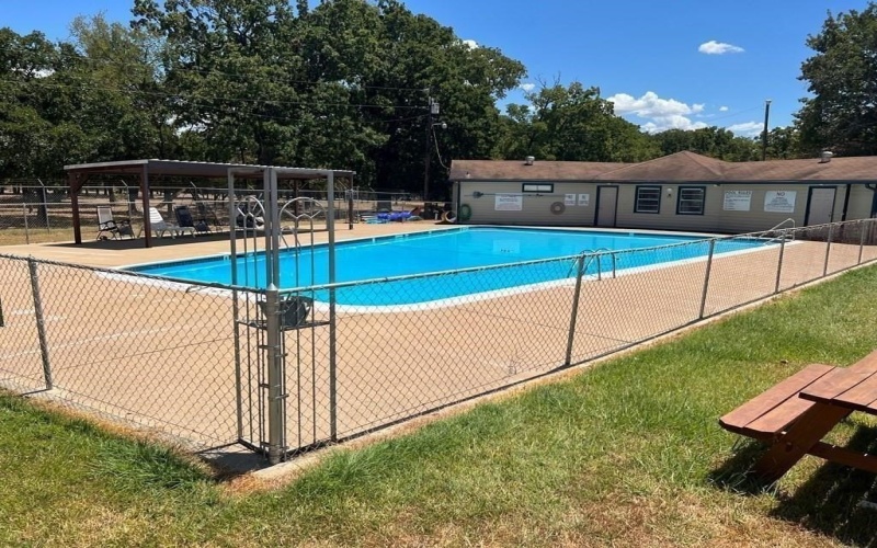 7137 Cayuga Dr, Mabank, TX 75156, 3 Bedrooms Bedrooms, ,2 BathroomsBathrooms,Residential,For Sale,7137 Cayuga Dr,0,112423