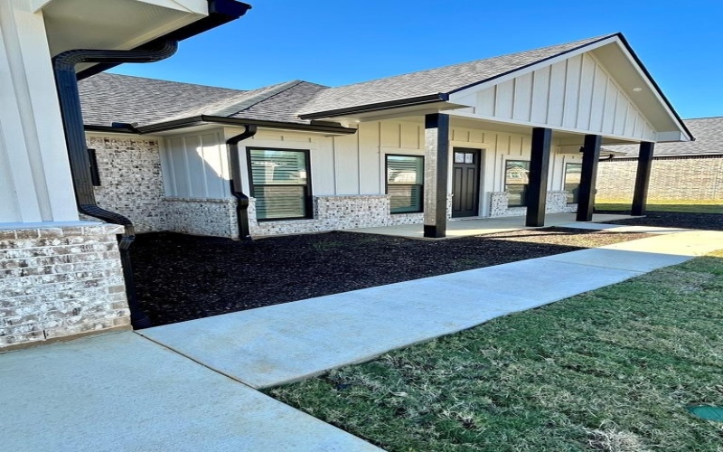 174 Rock Creek Drive, Nacogdoches, TX 75965, 3 Bedrooms Bedrooms, ,2 BathroomsBathrooms,Residential,For Sale,174 Rock Creek Drive,0,22501918