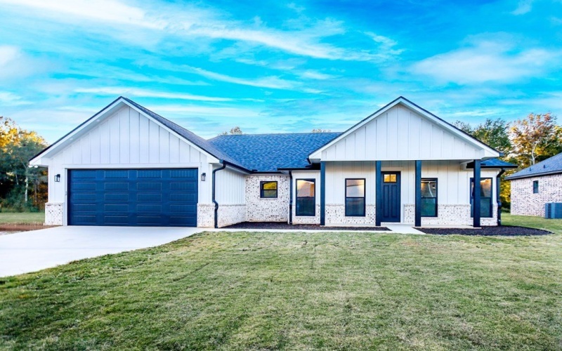 174 Rock Creek Drive, Nacogdoches, TX 75965, 3 Bedrooms Bedrooms, ,2 BathroomsBathrooms,Residential,For Sale,174 Rock Creek Drive,0,22501918