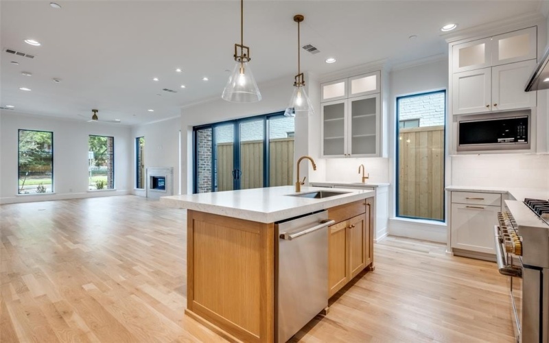 3605 McFARLIN Boulevard, University Park, TX 75205, 5 Bedrooms Bedrooms, ,6 BathroomsBathrooms,Residential,For Sale,3605 McFARLIN Boulevard,0,21011477