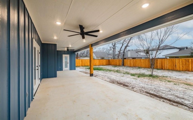 621 Oaklawn Drive, River Oaks, TX 76114, 4 Habitaciones Habitaciones , ,3 BañosBaños,Residential,En Venta,621 Oaklawn Drive,0,21192643