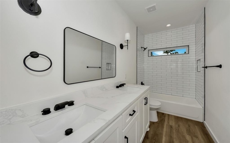 2901 W Washington Street, Denison, TX 75020, 4 Bedrooms Bedrooms, ,3 BathroomsBathrooms,Residential,For Sale,2901 W Washington Street,0,21194917