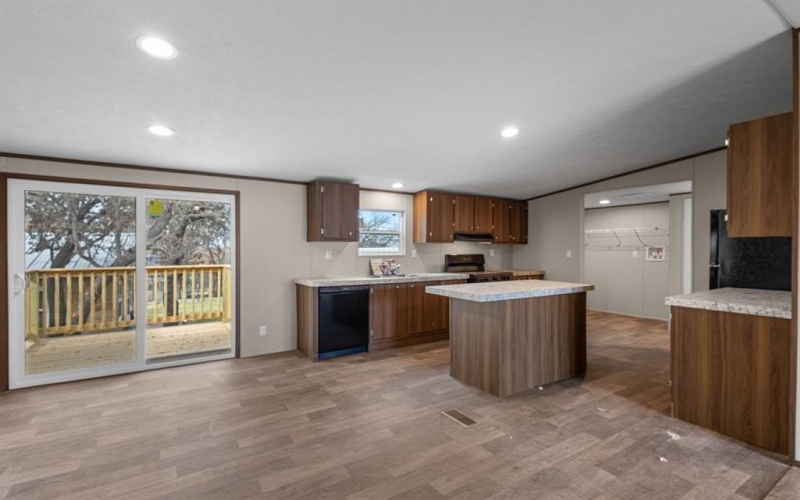 107 Valley Street, Bridgeport, TX 76426, 4 Habitaciones Habitaciones , ,2 BañosBaños,Residential,En Venta,107 Valley Street,0,21194967