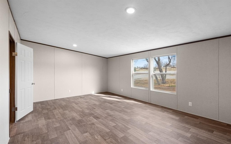 107 Valley Street, Bridgeport, TX 76426, 4 Habitaciones Habitaciones , ,2 BañosBaños,Residential,En Venta,107 Valley Street,0,21194967