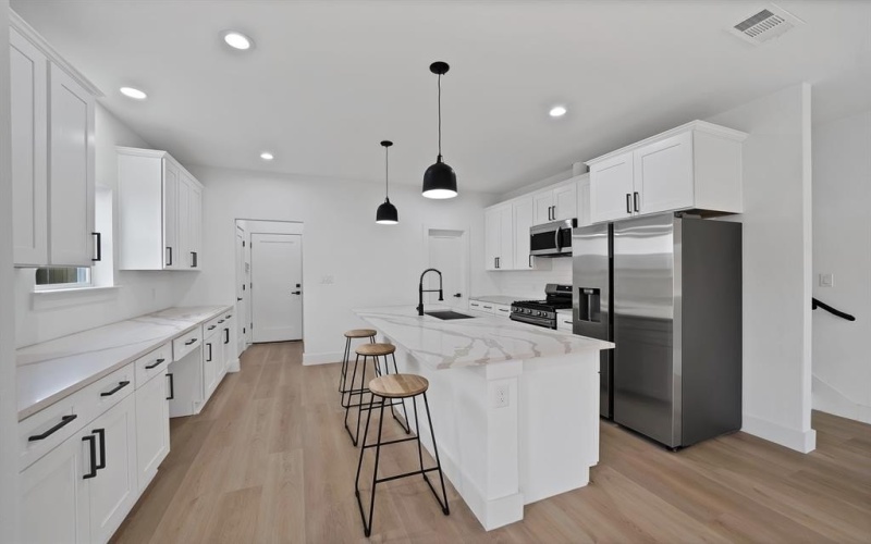 1405 Barry Avenue, Dallas, TX 75223, 3 Bedrooms Bedrooms, ,2 BathroomsBathrooms,Residential Multi Family,For Sale,1405 Barry Avenue,0,21194974