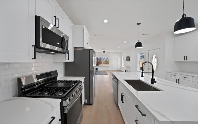 1405 Barry Avenue, Dallas, TX 75223, 3 Bedrooms Bedrooms, ,2 BathroomsBathrooms,Residential Multi Family,For Sale,1405 Barry Avenue,0,21194974