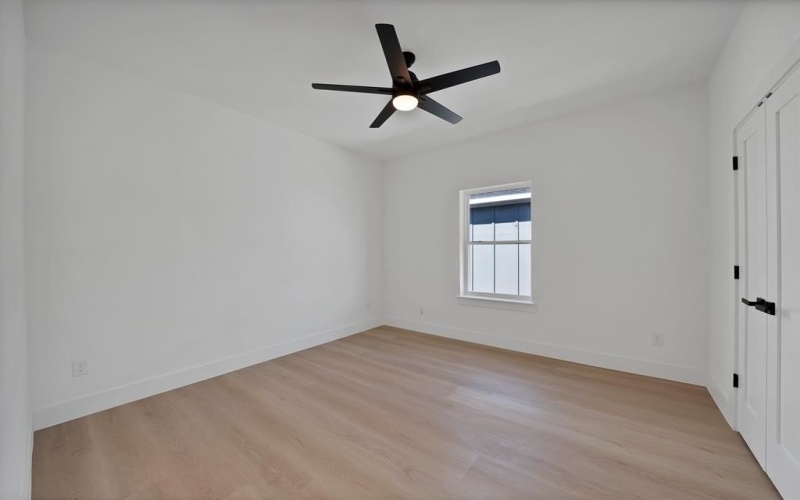 1405 Barry Avenue, Dallas, TX 75223, 3 Bedrooms Bedrooms, ,2 BathroomsBathrooms,Residential Multi Family,For Sale,1405 Barry Avenue,0,21194974