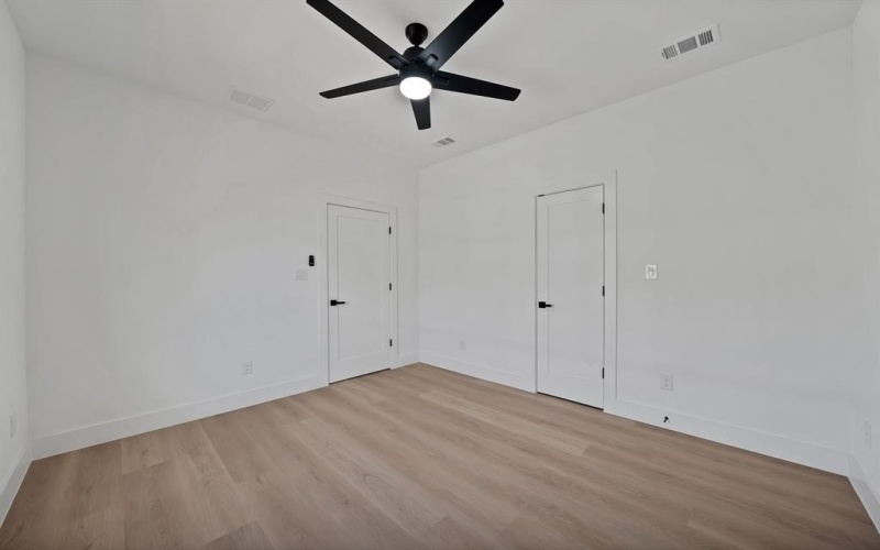 1405 Barry Avenue, Dallas, TX 75223, 3 Bedrooms Bedrooms, ,2 BathroomsBathrooms,Residential Multi Family,For Sale,1405 Barry Avenue,0,21194974