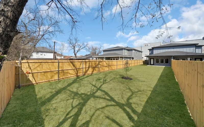 1405 Barry Avenue, Dallas, TX 75223, 3 Bedrooms Bedrooms, ,2 BathroomsBathrooms,Residential Multi Family,For Sale,1405 Barry Avenue,0,21194974