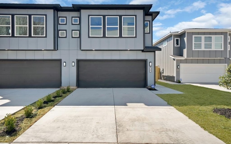 1405 Barry Avenue, Dallas, TX 75223, 3 Bedrooms Bedrooms, ,2 BathroomsBathrooms,Residential Multi Family,For Sale,1405 Barry Avenue,0,21194974