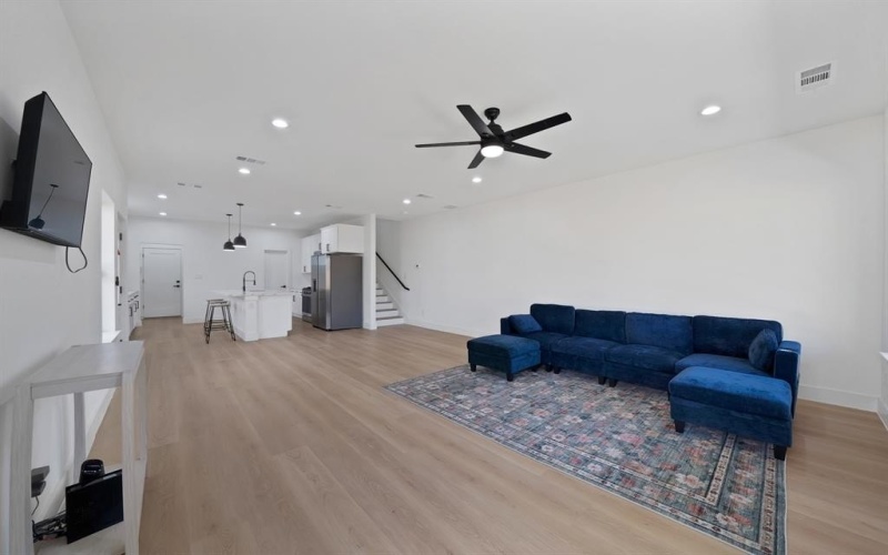 1405 Barry Avenue, Dallas, TX 75223, 3 Bedrooms Bedrooms, ,2 BathroomsBathrooms,Residential Multi Family,For Sale,1405 Barry Avenue,0,21194974