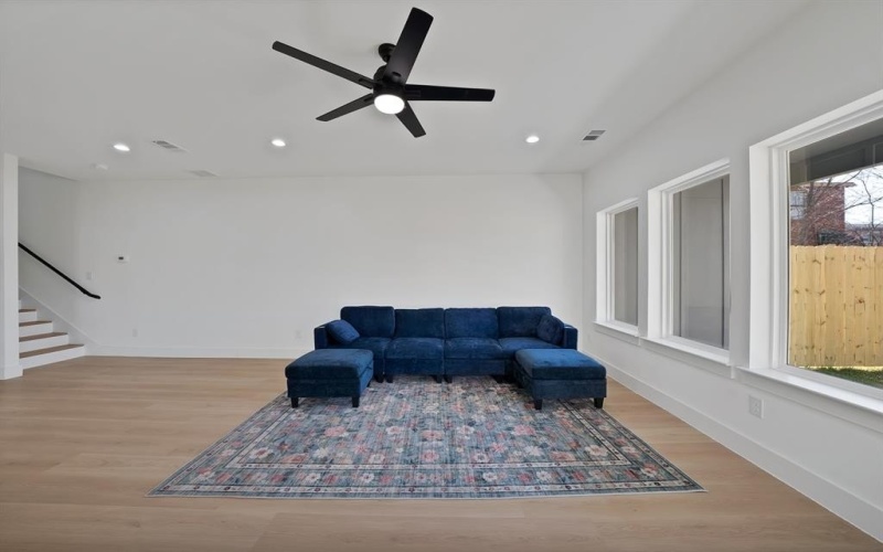 1405 Barry Avenue, Dallas, TX 75223, 3 Bedrooms Bedrooms, ,2 BathroomsBathrooms,Residential Multi Family,For Sale,1405 Barry Avenue,0,21194974