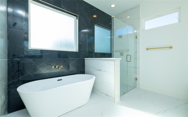 948 County Road 414, Cleburne, TX 76031, 4 Bedrooms Bedrooms, ,3 BathroomsBathrooms,Residential,For Sale,948 County Road 414,0,21195112