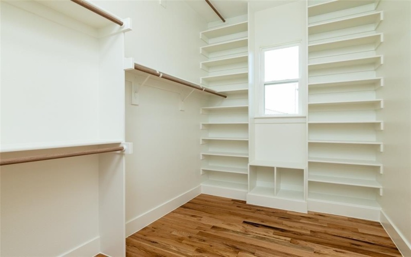 948 County Road 414, Cleburne, TX 76031, 4 Bedrooms Bedrooms, ,3 BathroomsBathrooms,Residential,For Sale,948 County Road 414,0,21195112