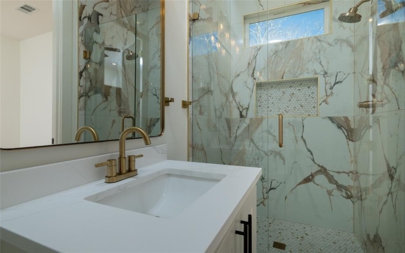 948 County Road 414, Cleburne, TX 76031, 4 Bedrooms Bedrooms, ,3 BathroomsBathrooms,Residential,For Sale,948 County Road 414,0,21195112