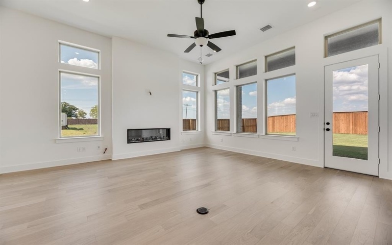 1603 Yorkie Drive, Forney, TX 75126, 4 Bedrooms Bedrooms, ,5 BathroomsBathrooms,Residential,For Sale,1603 Yorkie Drive,0,21195425