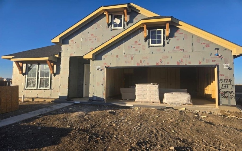 15124 Green Bluff Drive, Aledo, TX 76008, 3 Bedrooms Bedrooms, ,2 BathroomsBathrooms,Residential,For Sale,15124 Green Bluff Drive,0,21195472