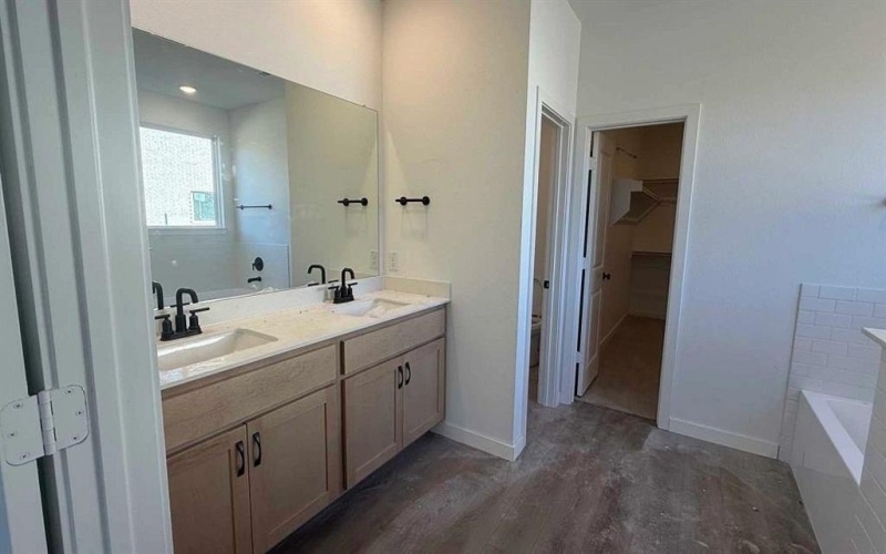 1825 Bachman Lane, Forney, TX 75126, 5 Bedrooms Bedrooms, ,5 BathroomsBathrooms,Residential,For Sale,1825 Bachman Lane,0,21195573