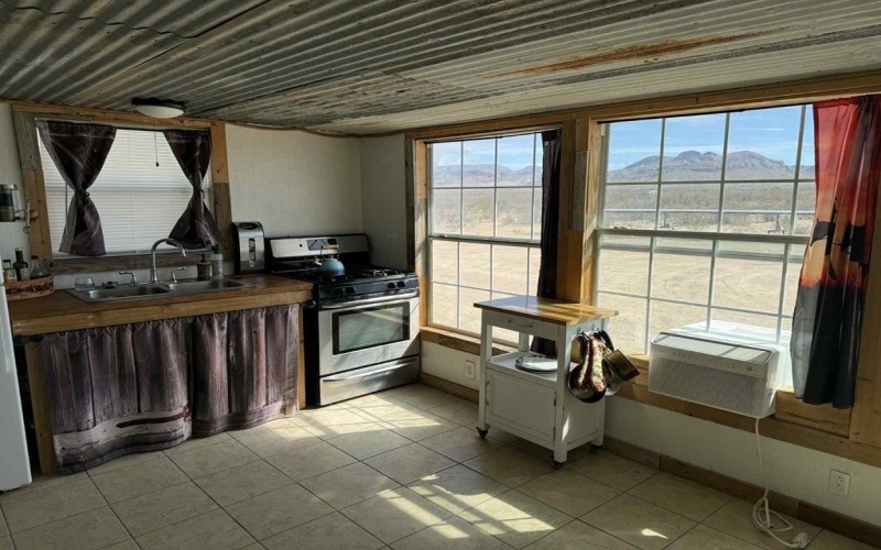 2727 Terlingua Ranch Rd, Terlingua, TX 79852, 3 Bedrooms Bedrooms, ,Residential,For Sale,2727 Terlingua Ranch Rd,0,167842
