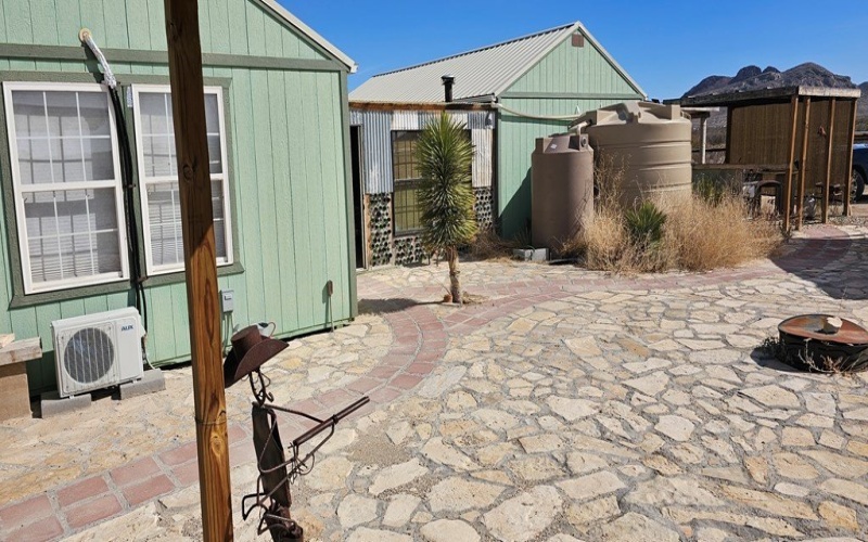 2727 Terlingua Ranch Rd, Terlingua, TX 79852, 3 Bedrooms Bedrooms, ,Residential,For Sale,2727 Terlingua Ranch Rd,0,167842