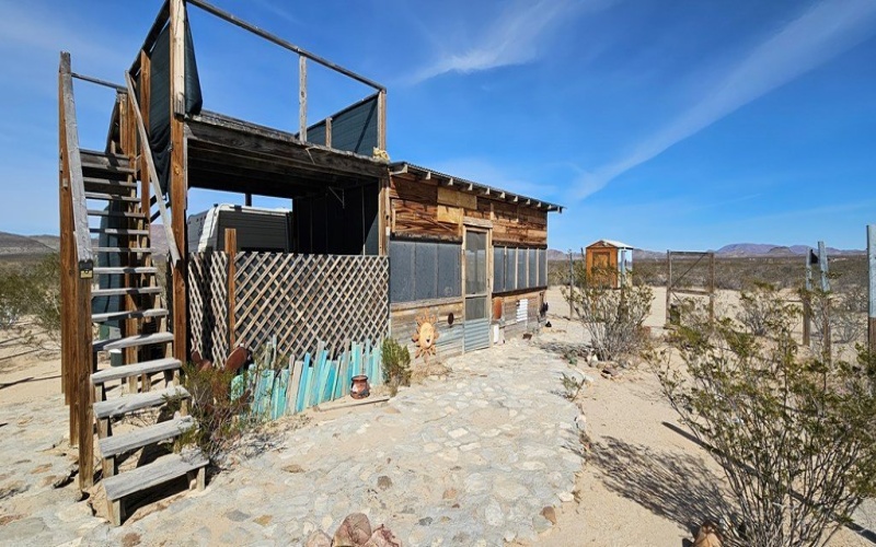 2727 Terlingua Ranch Rd, Terlingua, TX 79852, 3 Bedrooms Bedrooms, ,Residential,For Sale,2727 Terlingua Ranch Rd,0,167842