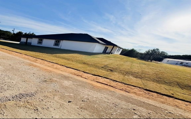 5708 Vanessa Court, Granbury, TX 76048, 3 Bedrooms Bedrooms, ,2 BathroomsBathrooms,Residential,For Sale,5708 Vanessa Court,0,21193612