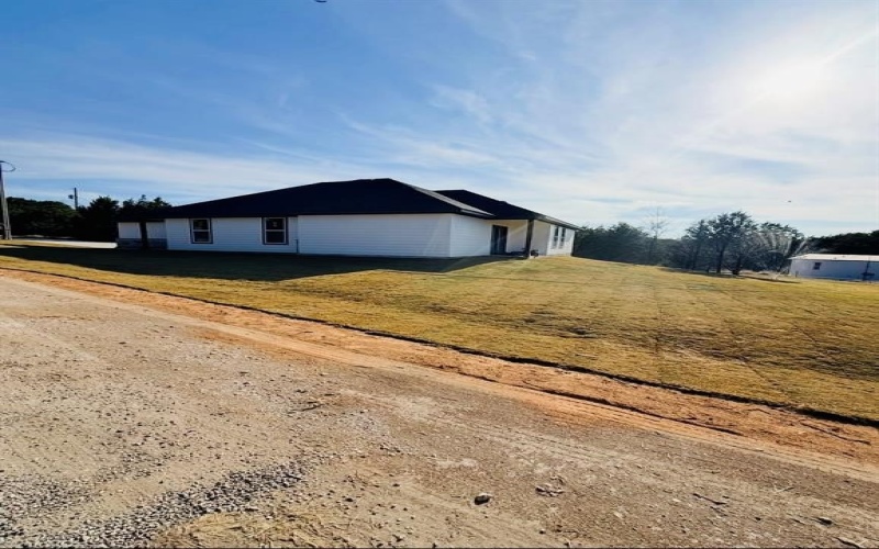 5708 Vanessa Court, Granbury, TX 76048, 3 Bedrooms Bedrooms, ,2 BathroomsBathrooms,Residential,For Sale,5708 Vanessa Court,0,21193612