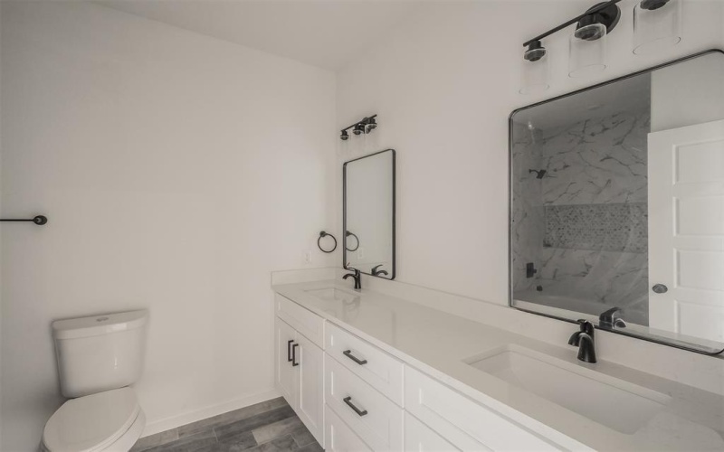 5708 Vanessa Court, Granbury, TX 76048, 3 Bedrooms Bedrooms, ,2 BathroomsBathrooms,Residential,For Sale,5708 Vanessa Court,0,21193612