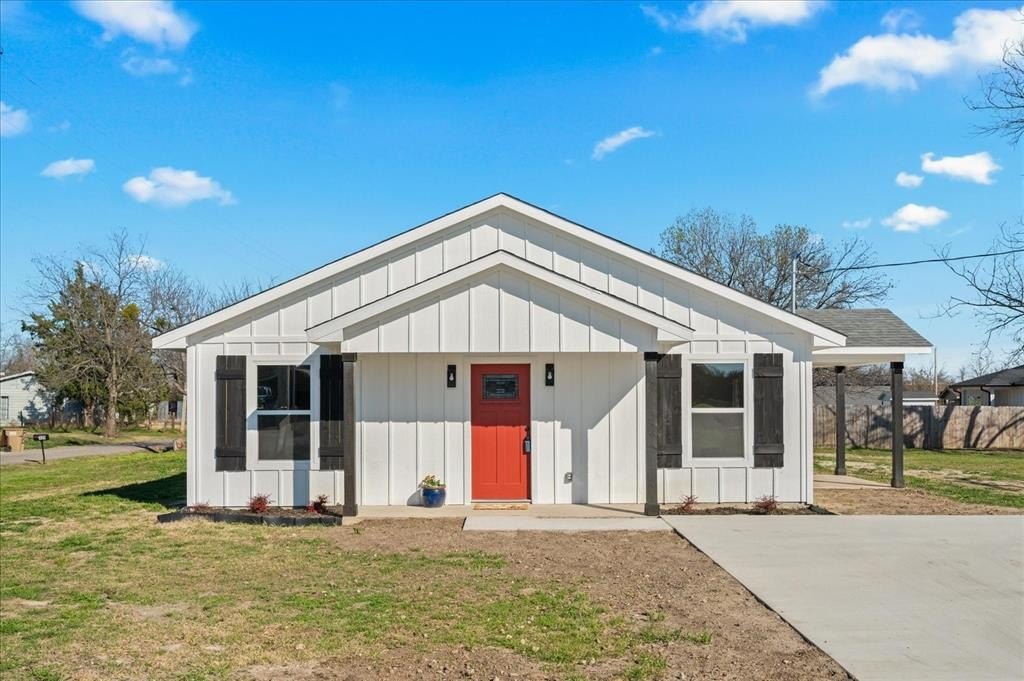 200 Gladys Street, Lone Oak, TX 75453, 3 Bedrooms Bedrooms, ,2 BathroomsBathrooms,Residential,For Sale,200 Gladys Street,0,21194037