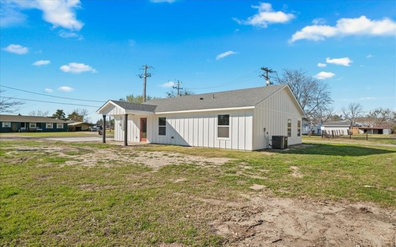 200 Gladys Street, Lone Oak, TX 75453, 3 Bedrooms Bedrooms, ,2 BathroomsBathrooms,Residential,For Sale,200 Gladys Street,0,21194037