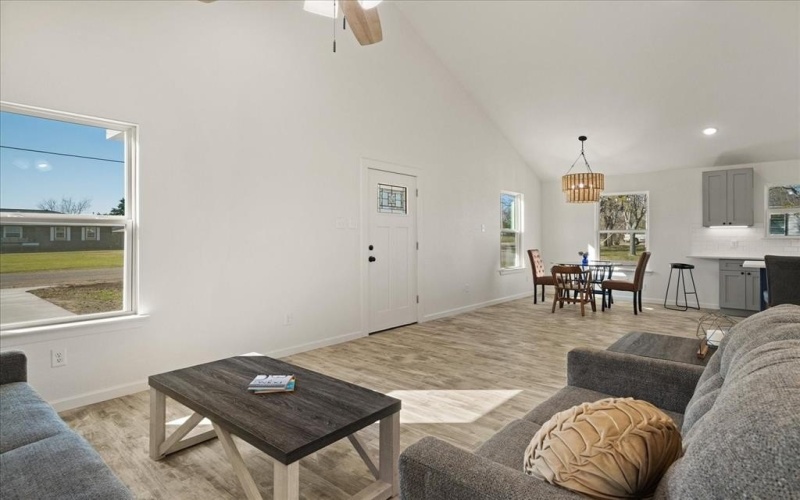 200 Gladys Street, Lone Oak, TX 75453, 3 Bedrooms Bedrooms, ,2 BathroomsBathrooms,Residential,For Sale,200 Gladys Street,0,21194037